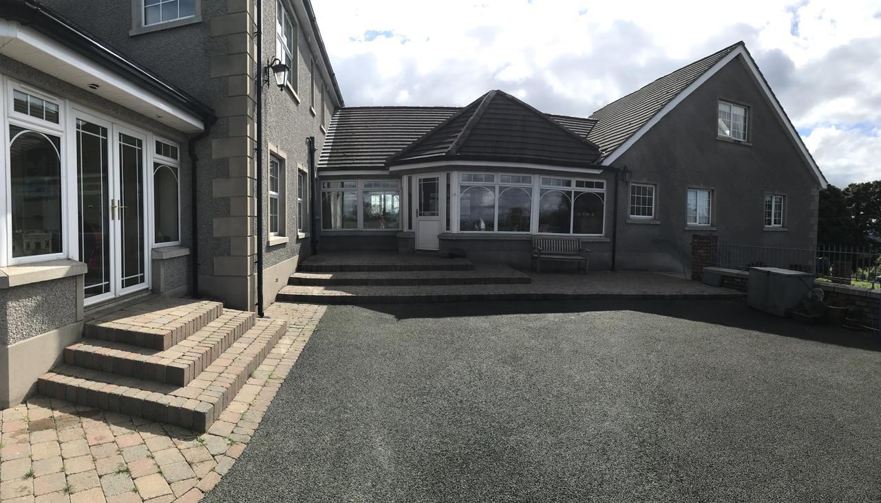 Kilcreeny Lodge Лисбърн Екстериор снимка