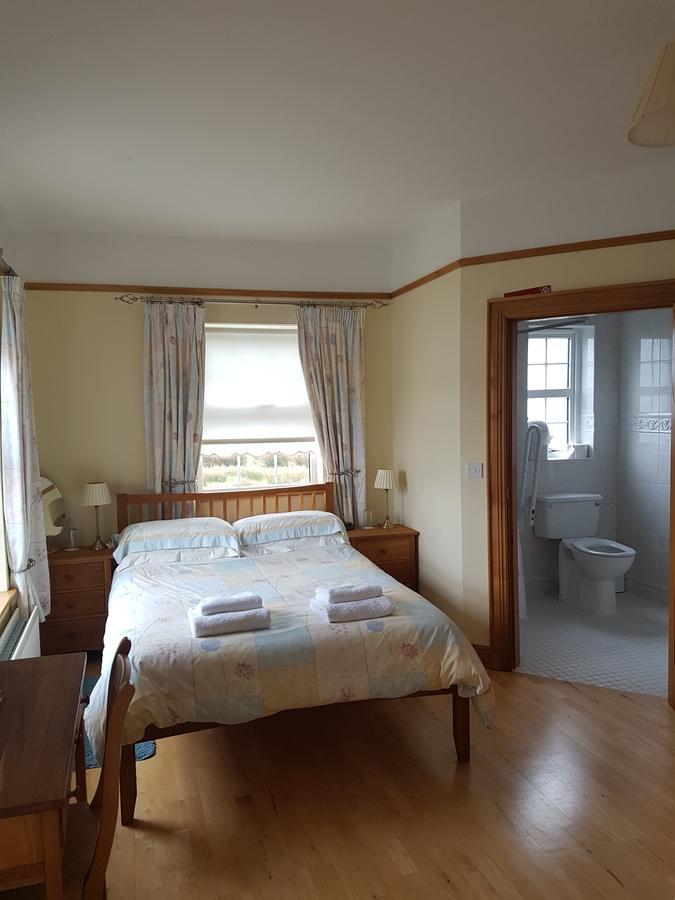 Kilcreeny Lodge Лисбърн Екстериор снимка