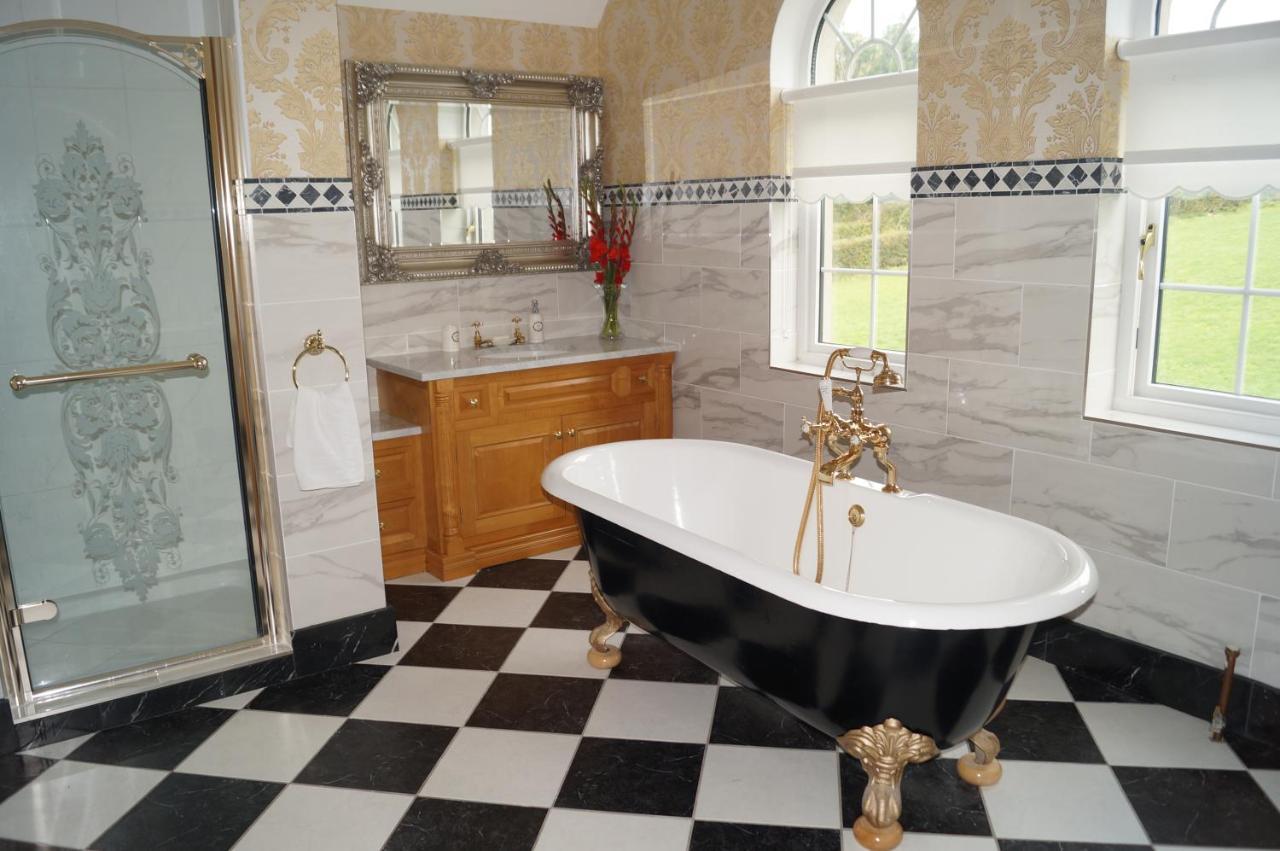Kilcreeny Lodge Лисбърн Екстериор снимка