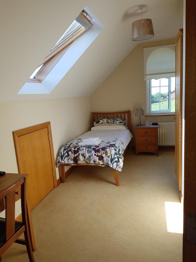 Kilcreeny Lodge Лисбърн Екстериор снимка